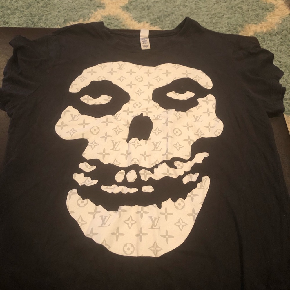Bella Misfits X Louis Vuitton T-shirt